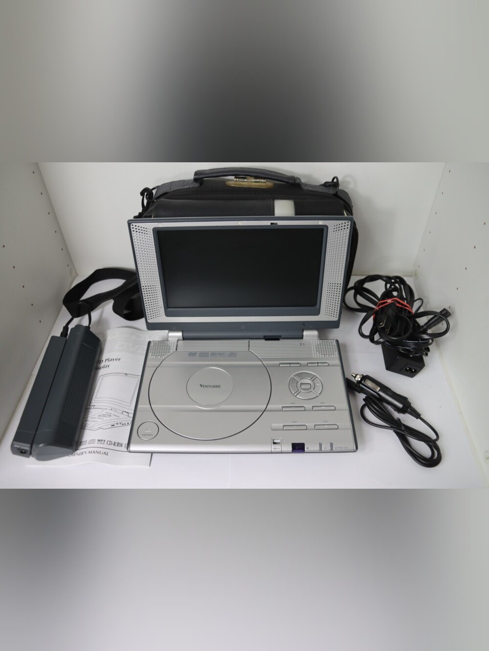 Venturer PVS1810 Portable Dvd Player, Battery Pack, Chargers, Case. 8" Screen.